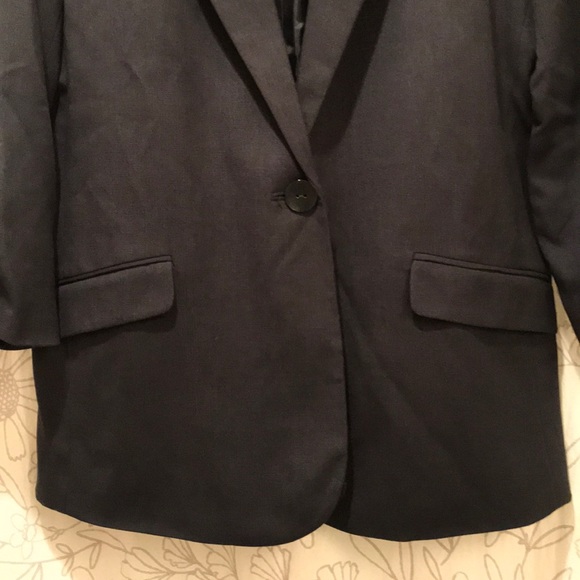 Blazer - Picture 2 of 5